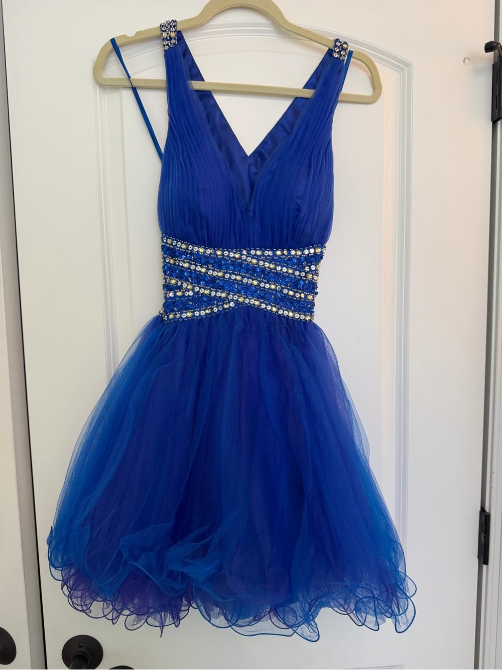 ✨ OPEN TO OFFERS ✨Dave & Johnny Royal Blue Beaded Tulle Party Dress